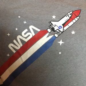 Old navy NASA shirt